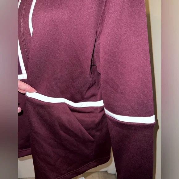 Burgundy Adidas zip up jacket - Picture 4 of 6